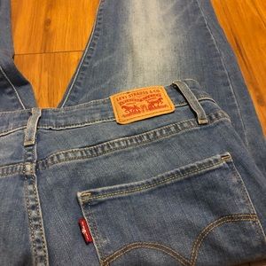 Levi high rise skinny jeans